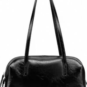 Elegant Black Leather Handbag